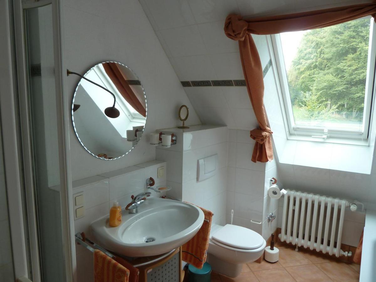 Gaestehaus Villa Kreativ Susanne Lay Bad Münder am Deister Szoba fotó